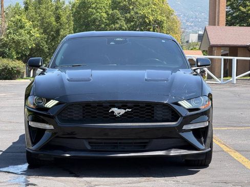 Used 2022 Ford Mustang Premium RWD image 8