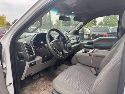 Used 2017 Ford F250 XLT AWD/4WD image 11