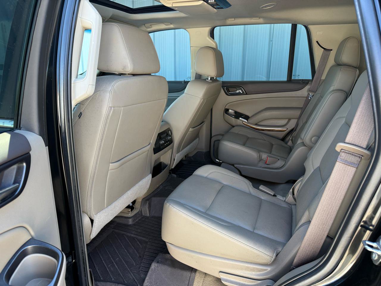 Used 2019 GMC Yukon SLT w/ Premium Edition AWD/4WD image 11