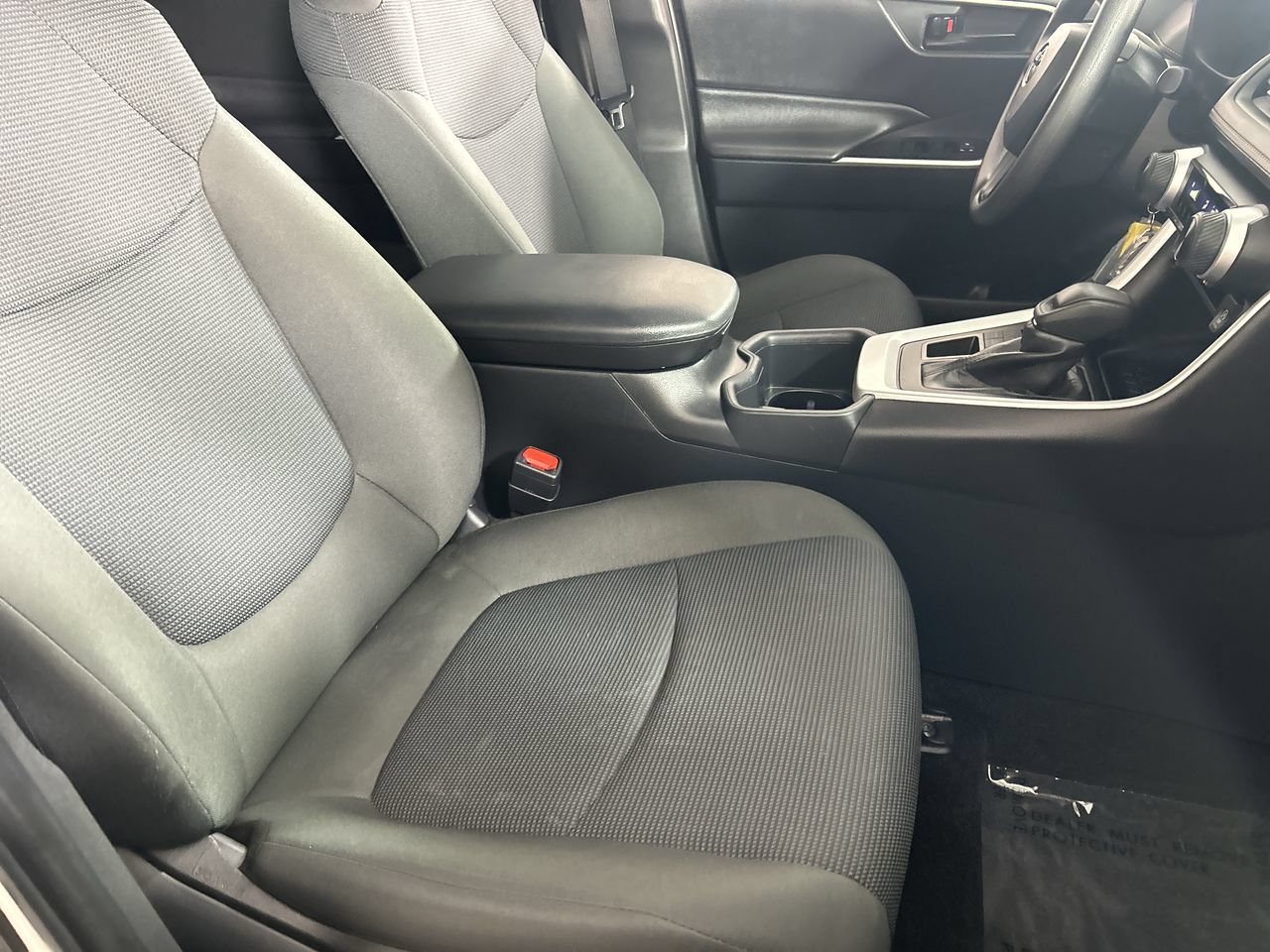 Used 2025 Toyota RAV4 LE AWD/4WD image 26