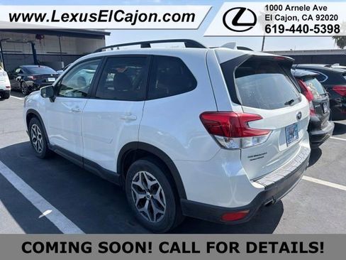 Used 2019 Subaru Forester Premium AWD/4WD image 5