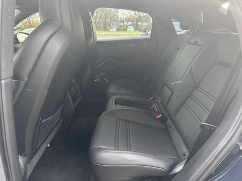 Used 2024 Porsche Cayenne Turbo GT image 24