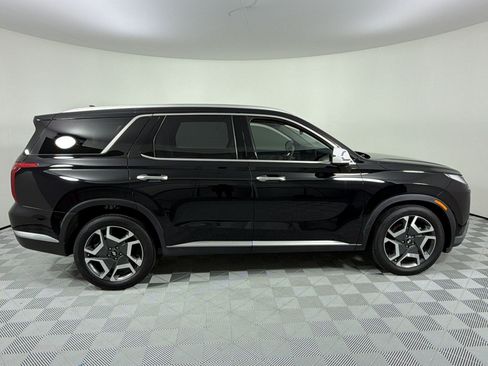 Used 2023 Hyundai Palisade Limited FWD image 8
