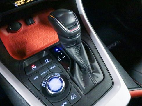 Used 2021 Toyota RAV4 Adventure image 23