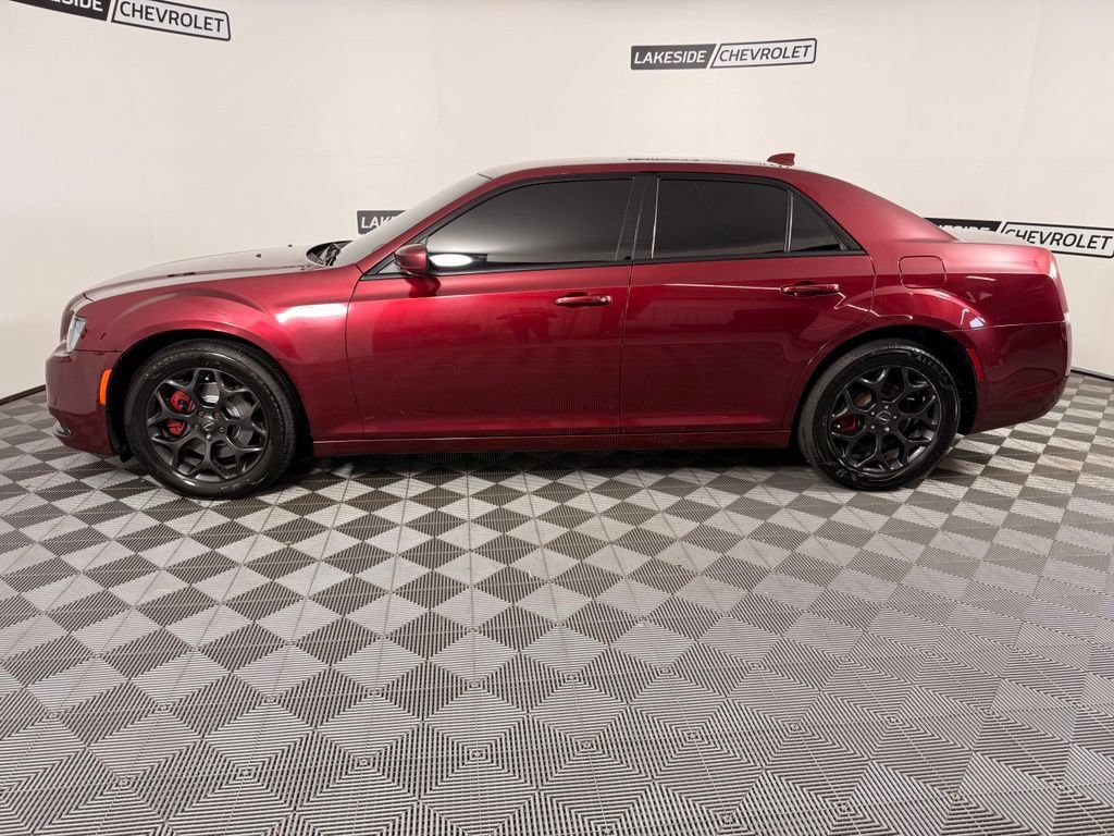 Used 2019 Chrysler 300 S AWD/4WD image 3