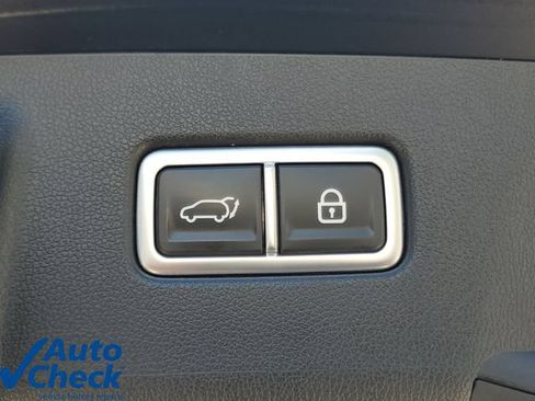 Used 2023 Kia Sorento SX FWD image 9