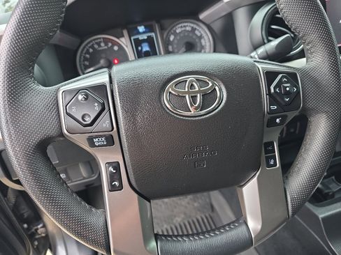 Used 2022 Toyota Tacoma SR5 image 20