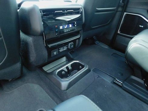 New 2026 Jeep Grand Wagoneer Limited w/ Premium Group II image 25