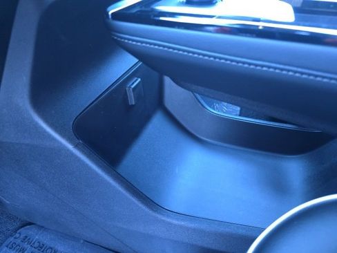 Certified 2025 Buick Enclave Preferred image 12