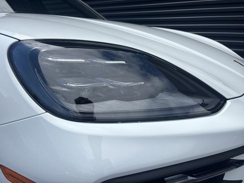 New 2026 Porsche Cayenne AWD/4WD image 23