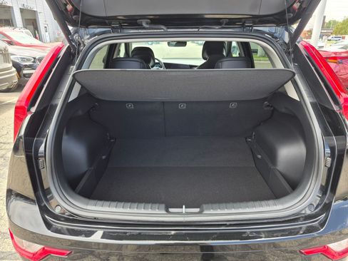 Used 2024 Kia Niro Wind w/ Wind Preserve Package FWD image 30