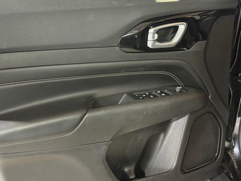 Used 2023 Jeep Compass Altitude image 13