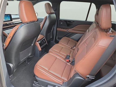 New 2026 Lincoln Aviator Reserve image 10