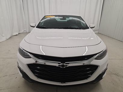 Used 2025 Chevrolet Malibu RS