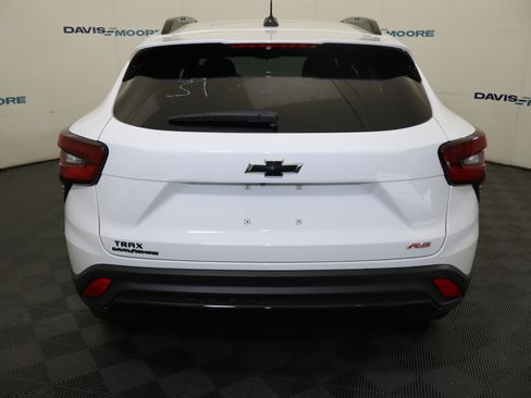 New 2026 Chevrolet Trax RS w/ Driver Confidence Package FWD image 16