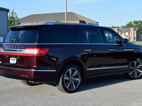 Used 2019 Lincoln Navigator L Reserve AWD/4WD image 6