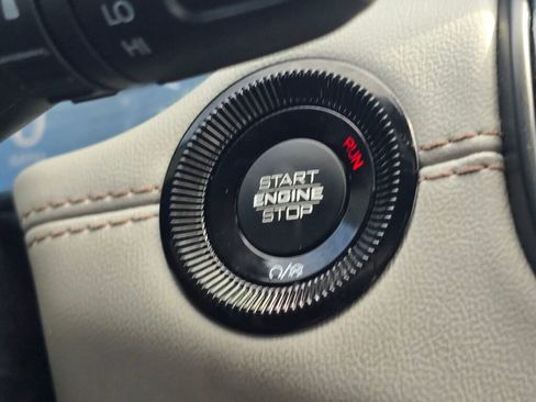 Used 2024 Jeep Compass Limited image 37