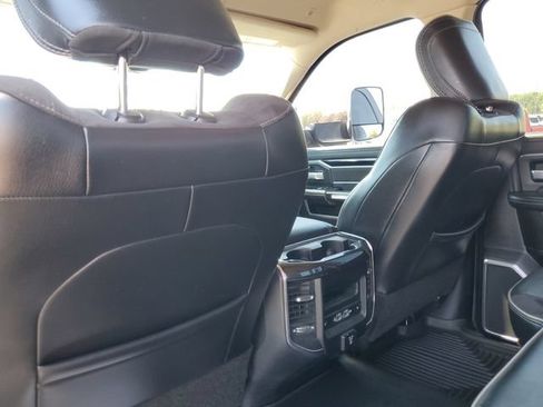 Used 2019 RAM 2500 Laramie AWD/4WD image 34