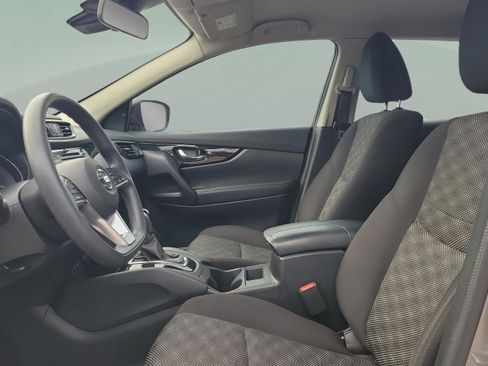 Used 2019 Nissan Rogue Sport SV image 21