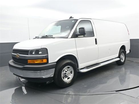 Used 2024 Chevrolet Express 2500 w/ Driver Convenience Package image 20