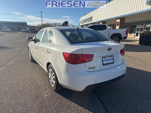Used 2010 Kia Forte EX image 3