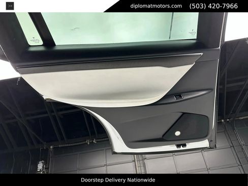 Used 2017 Tesla Model X 100D image 35