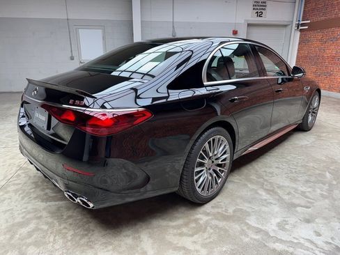 New 2026 Mercedes-Benz E 53 AMG e 4MATIC Sedan image 5