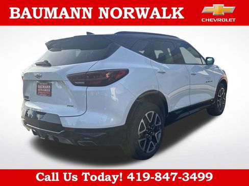 Used 2023 Chevrolet Blazer RS w/ Driver Confidence II Package FWD image 5