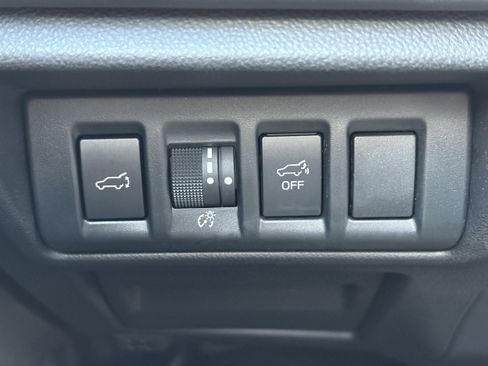 Used 2025 Subaru Outback Onyx Edition image 18