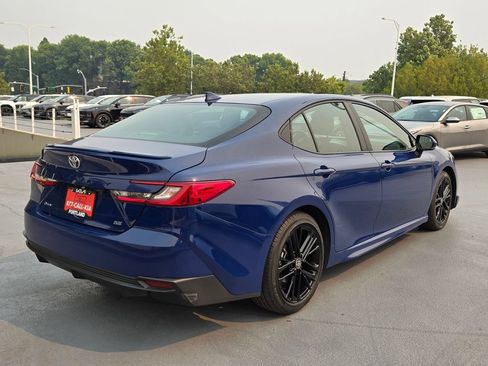 Used 2025 Toyota Camry SE FWD image 3