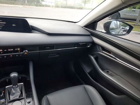 Used 2023 MAZDA MAZDA3 s image 15