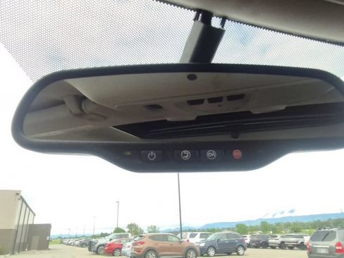 Used 2016 Buick Enclave Leather AWD/4WD image 38