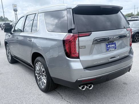 Used 2023 GMC Yukon Denali Ultimate AWD/4WD image 7