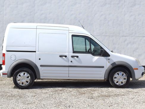 Used 2011 Ford Transit Connect XLT image 6
