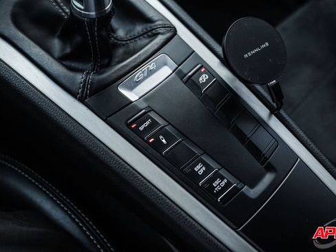 Used 2016 Porsche Cayman GT4 RWD image 20