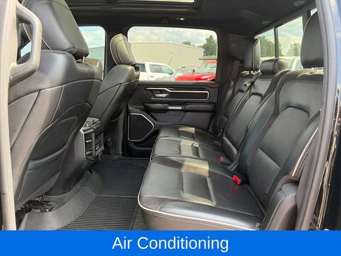 Used 2019 RAM 1500 Laramie AWD/4WD image 23