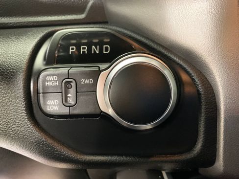 Used 2019 RAM 2500 Big Horn w/ Night Edition AWD/4WD image 25