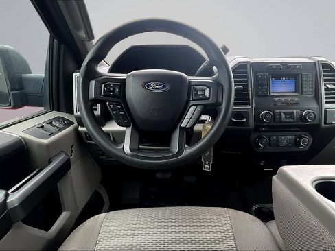 Used 2018 Ford F150 XLT RWD image 9