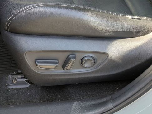 Used 2021 Toyota RAV4 XLE image 17