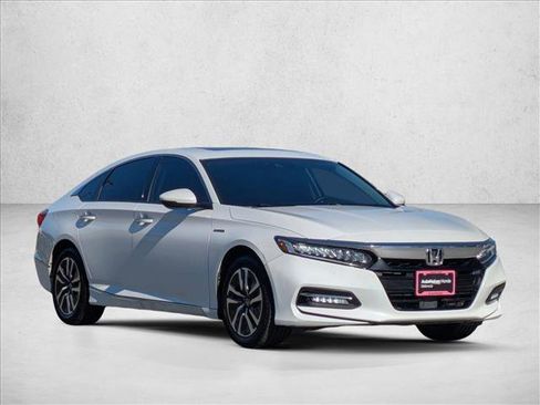 Used 2019 Honda Accord Touring image 3