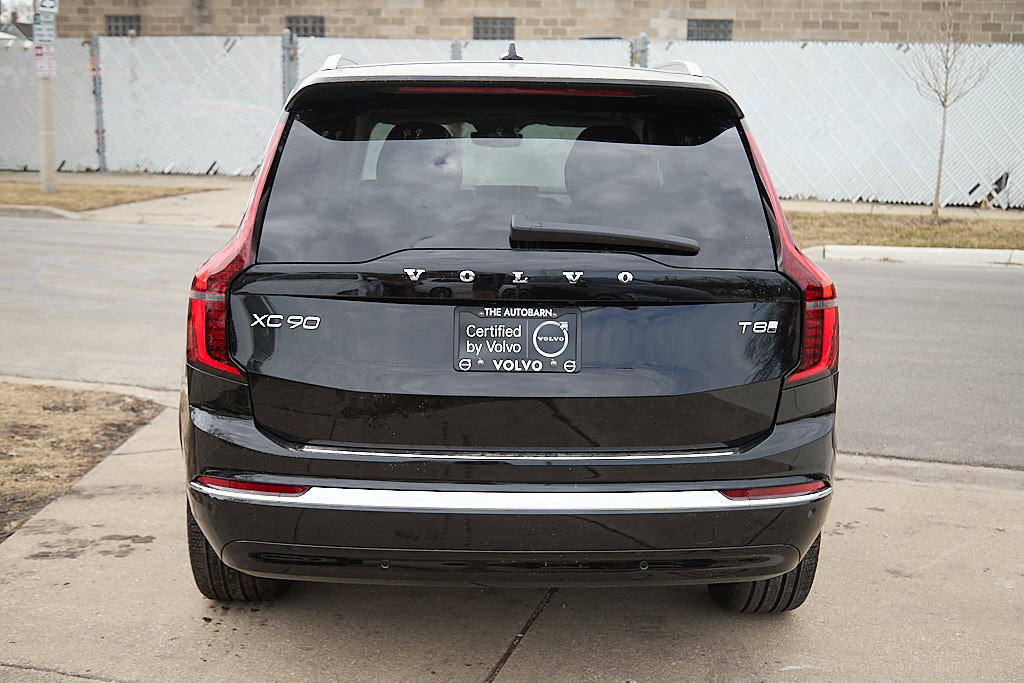 New 2026 Volvo XC90 T8 Ultra w/ Protection Package AWD/4WD image 8