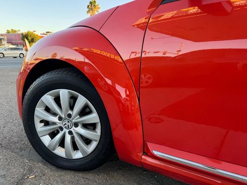 Used 2019 Volkswagen Beetle 2.0T S image 6