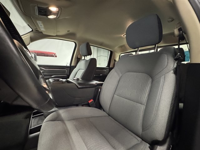 Used 2020 RAM 1500 Big Horn AWD/4WD image 18