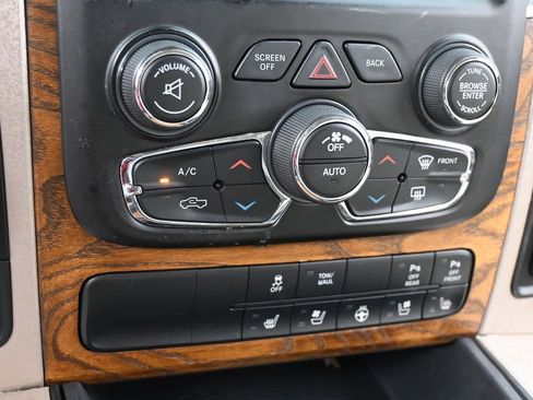 Used 2018 RAM 1500 Laramie Longhorn w/ Longhorn Southfork Package RWD image 21