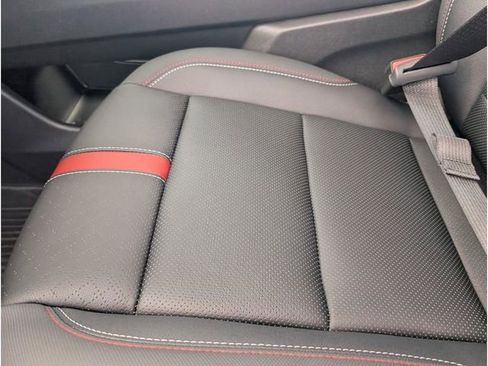 New 2026 Chevrolet Traverse RS w/ LPO, Floor Liner Package image 24