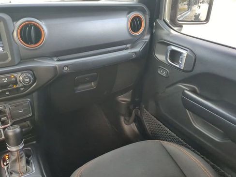 Used 2021 Jeep Gladiator Mojave w/ Trailer Tow Package image 17