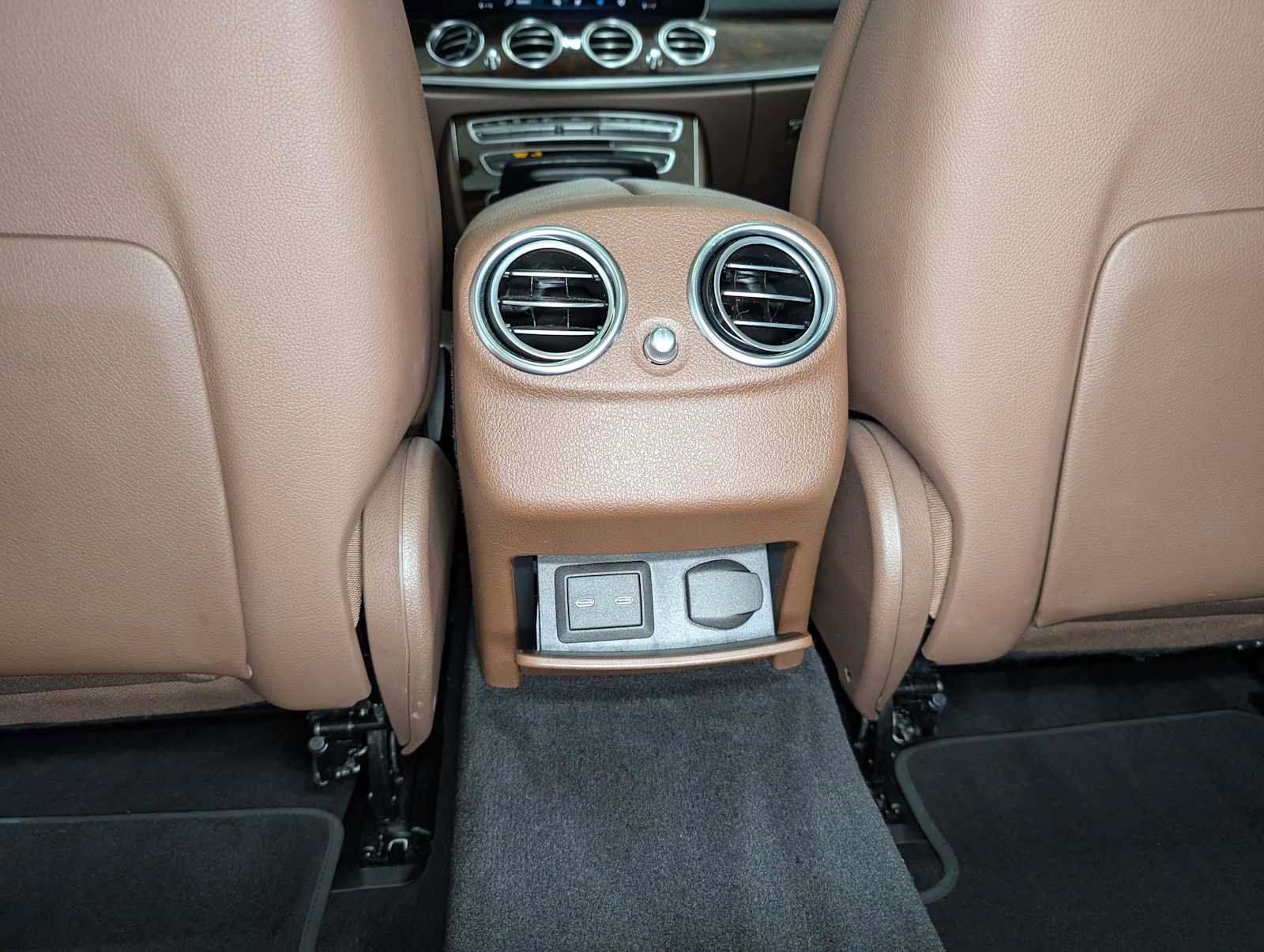 Certified 2023 Mercedes-Benz E 350 4MATIC Sedan image 21
