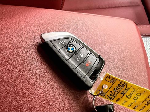 Used 2025 BMW 330i Sedan RWD image 14