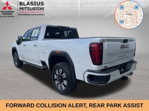 Used 2024 GMC Sierra 2500 Denali w/ Denali Reserve Package AWD/4WD image 11