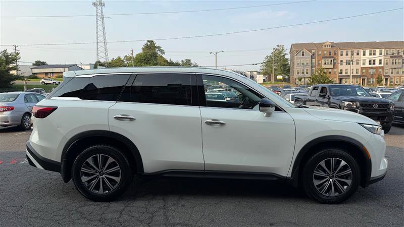 Used 2023 INFINITI QX60 Pure w/ Cargo Package AWD/4WD image 14